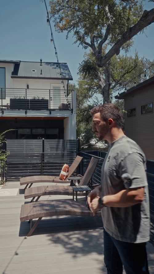 Frame from the 9 Line Agency two house ad filmed by Jake Mizell